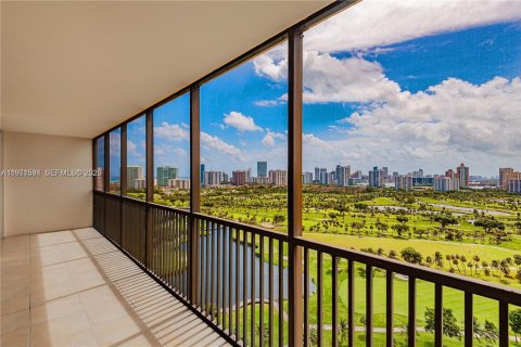 Condominio en Aventura, Florida, 2 dormitorios  № 2078461
