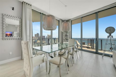 Condo in Miami, Florida, 3 bedrooms  № 2003146 - photo 14