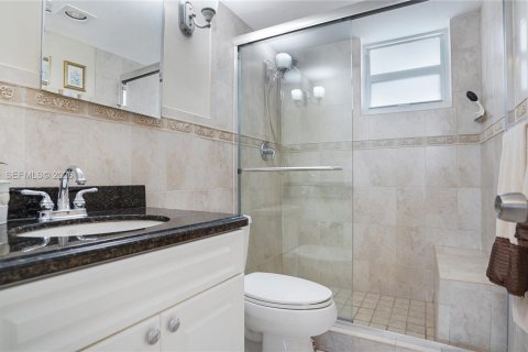 Copropriété à louer à Miami Beach, Floride: 34.1 m2 № 2154892 - photo 5