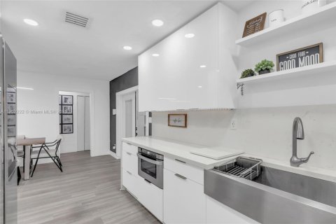 Villa ou maison à vendre à Miramar, Floride: 5 chambres, 156.45 m2 № 1954334 - photo 11