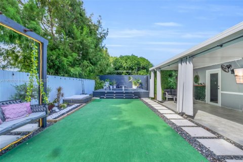 Villa ou maison à vendre à Miramar, Floride: 5 chambres, 156.45 m2 № 1954334 - photo 27