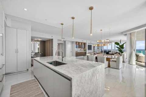 Condominio en venta en Riviera Beach, Florida, 3 dormitorios, 314.94 m2 № 2147161 - foto 18