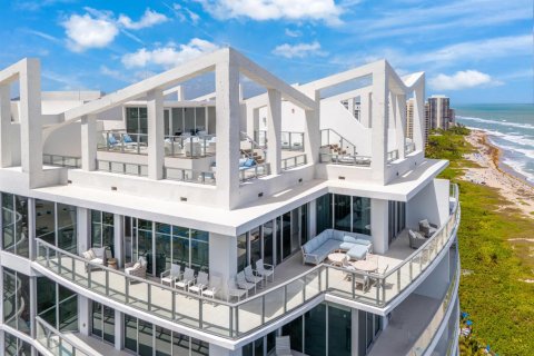 Condominio en venta en Riviera Beach, Florida, 3 dormitorios, 314.94 m2 № 2147161 - foto 2