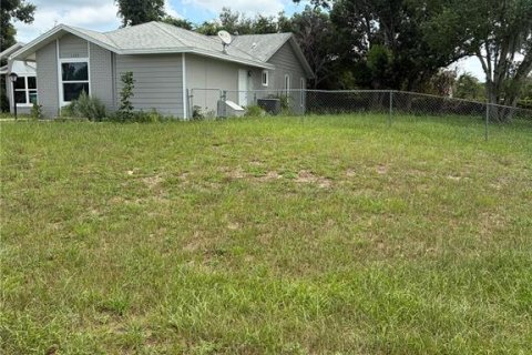 House in Deltona, Florida 3 bedrooms, 120.59 sq.m. № 2322616 - photo 3