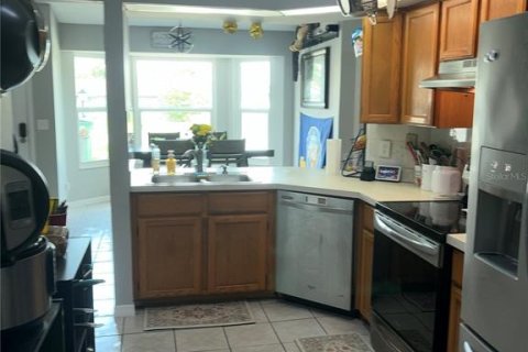 House in Deltona, Florida 3 bedrooms, 120.59 sq.m. № 2322616 - photo 7