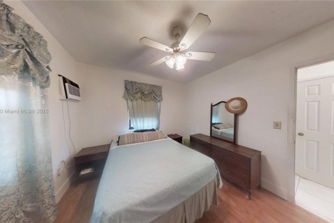 Casa en venta en North Miami, Florida, 3 dormitorios, 126.25 m2 № 1975956 - foto 21