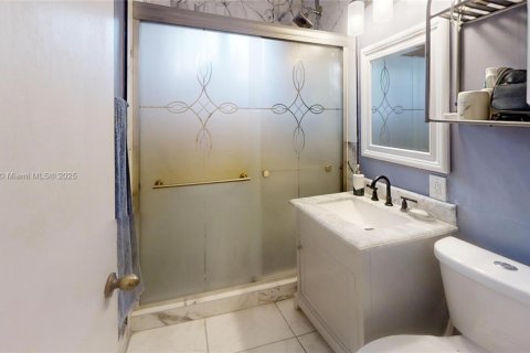 Casa en venta en North Miami, Florida, 3 dormitorios, 126.25 m2 № 1975956 - foto 24