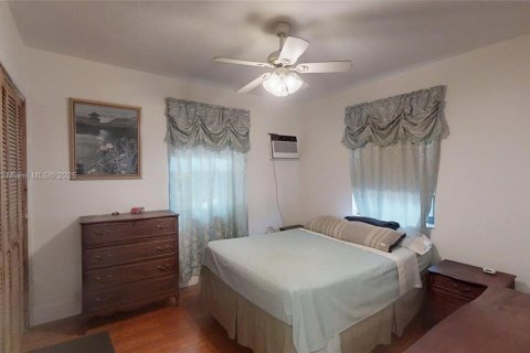 Casa en venta en North Miami, Florida, 3 dormitorios, 126.25 m2 № 1975956 - foto 20
