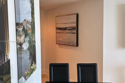 Condominio en alquiler en Miami Beach, Florida, 1 dormitorio, 75.07 m2 № 1938444 - foto 16