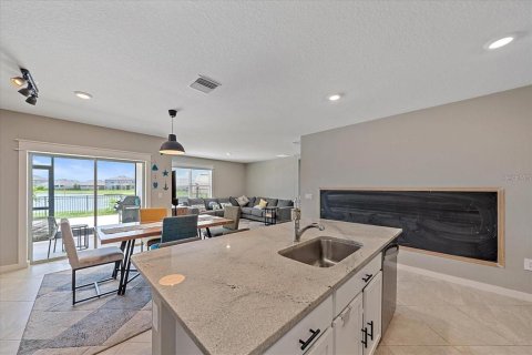 Casa en venta en Bradenton, Florida, 4 dormitorios, 169.83 m2 № 1385344 - foto 9