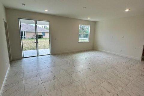 House in Palm Coast, Florida 3 bedrooms, 189.89 sq.m. № 1516045 - photo 6