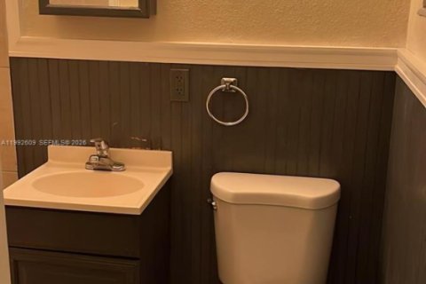 House in Fort Lauderdale, Florida 1 bedroom, 265.42 sq.m. № 2063265 - photo 6