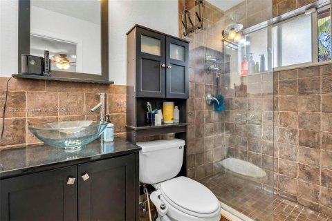 House in Tamarac, Florida 2 bedrooms, 123.56 sq.m. № 1964108 - photo 30