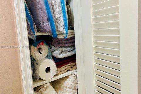 Casa en venta en Tamarac, Florida, 2 dormitorios, 123.56 m2 № 1964108 - foto 19