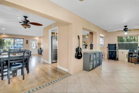 House in Tamarac, Florida 2 bedrooms, 123.56 sq.m. № 1964108 - photo 25