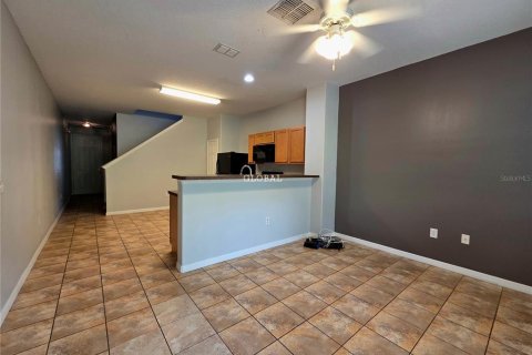 Townhouse in Kissimmee, Florida 3 bedrooms, 126.53 sq.m. № 1910514 - photo 2