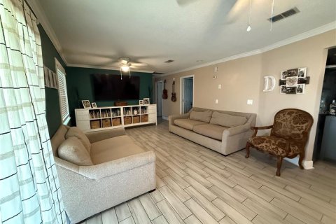 Apartamento en alquiler en Lakeland, Florida, 3 dormitorios, 153.47 m2 № 1903254 - foto 3