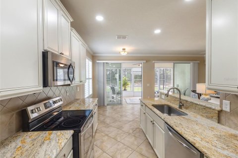 House in Ocala, Florida 2 bedrooms, 157.93 sq.m. № 2092301 - photo 16