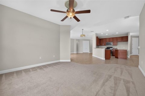 Villa ou maison à vendre à Kissimmee, Floride: 4 chambres, 253.07 m2 № 2280596 - photo 23