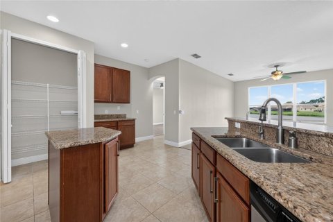 Villa ou maison à vendre à Kissimmee, Floride: 4 chambres, 253.07 m2 № 2280596 - photo 25