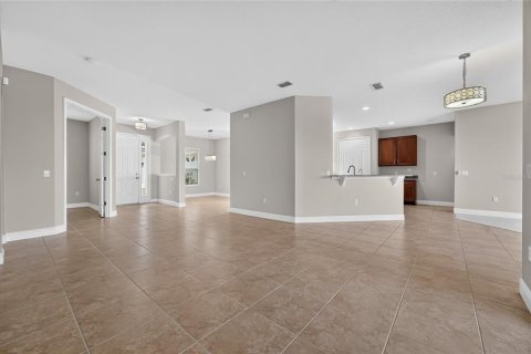 Villa ou maison à vendre à Kissimmee, Floride: 4 chambres, 253.07 m2 № 2280596 - photo 21