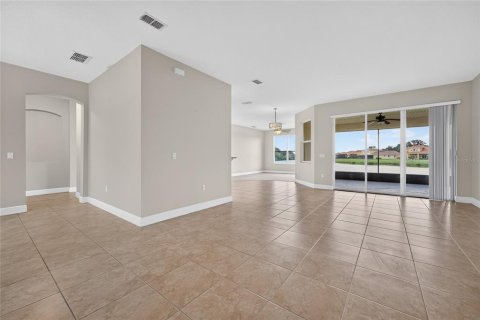 Villa ou maison à vendre à Kissimmee, Floride: 4 chambres, 253.07 m2 № 2280596 - photo 18
