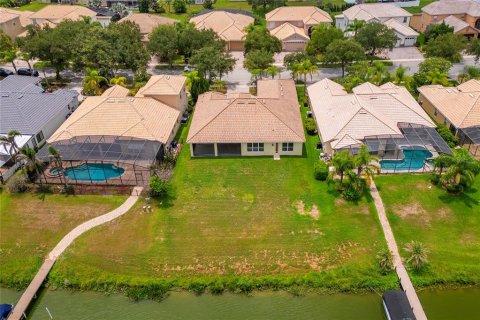 Villa ou maison à vendre à Kissimmee, Floride: 4 chambres, 253.07 m2 № 2280596 - photo 13