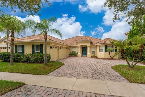 Villa ou maison à vendre à Kissimmee, Floride: 4 chambres, 253.07 m2 № 2280596 - photo 2