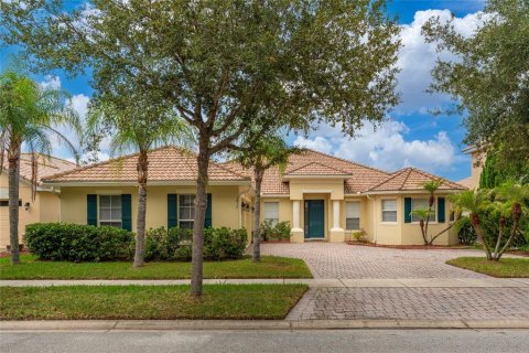 House in Kissimmee, Florida 4 bedrooms, 253.07 sq.m. № 2280596