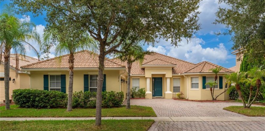 Villa ou maison à Kissimmee, Floride 4 chambres, 253.07 m2 № 2280596