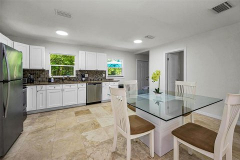 Villa ou maison à vendre à Clearwater, Floride: 3 chambres, 104.79 m2 № 1805400 - photo 16