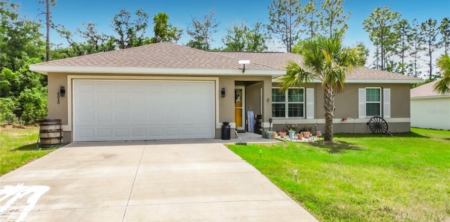 House in Ocala, Florida 3 bedrooms, 124.02 sq.m. № 2218536