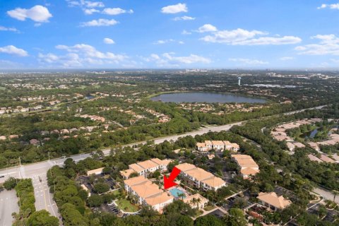 Condominio en alquiler en Palm Beach Gardens, Florida, 2 dormitorios, 95.6 m2 № 1208716 - foto 1