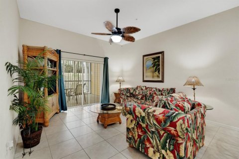 Condo in Davenport, Florida, 2 bedrooms  № 2196752 - photo 5