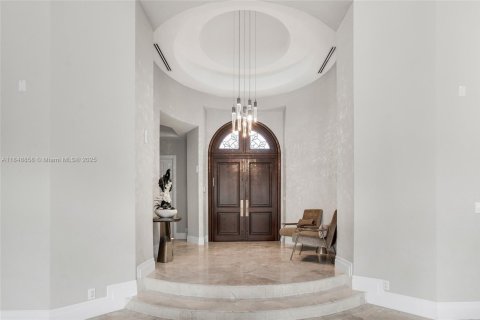 House in Weston, Florida 5 bedrooms, 481.14 sq.m. № 1850487 - photo 3