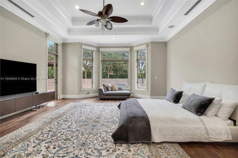 House in Weston, Florida 5 bedrooms, 481.14 sq.m. № 1850487 - photo 7