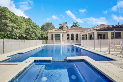 House in Weston, Florida 5 bedrooms, 481.14 sq.m. № 1850487 - photo 8