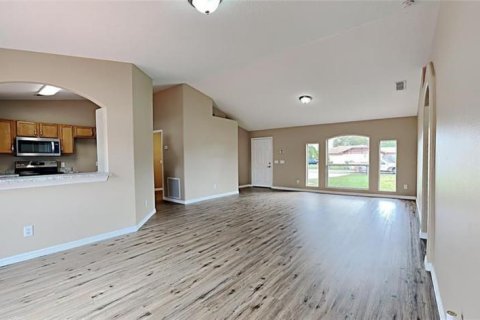 Casa en venta en Deltona, Florida, 3 dormitorios, 125.6 m2 № 2123762 - foto 15