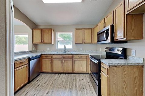 Casa en venta en Deltona, Florida, 3 dormitorios, 125.6 m2 № 2123762 - foto 14