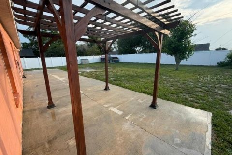 House in Deltona, Florida 3 bedrooms, 125.6 sq.m. № 2123762 - photo 6