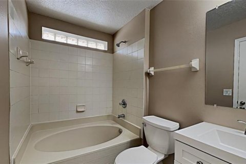 Casa en venta en Deltona, Florida, 3 dormitorios, 125.6 m2 № 2123762 - foto 18