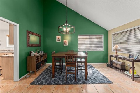 House in Longwood, Florida 3 bedrooms, 179.12 sq.m. № 2396391 - photo 11