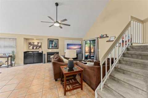 House in Longwood, Florida 3 bedrooms, 179.12 sq.m. № 2396391 - photo 5