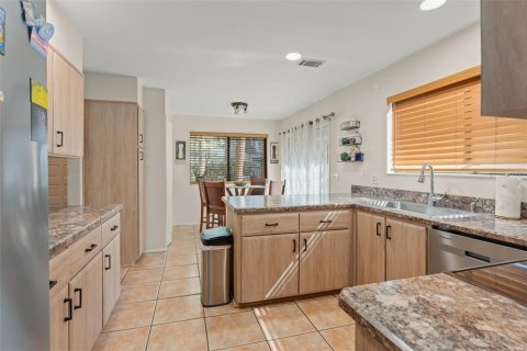 House in Longwood, Florida 3 bedrooms, 179.12 sq.m. № 2396391 - photo 14