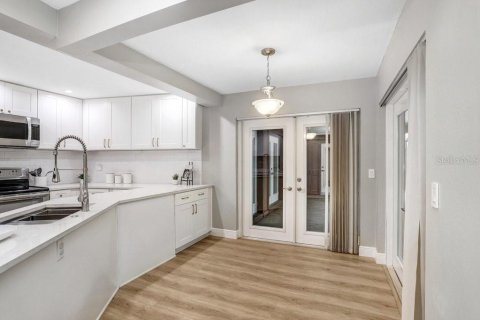 Villa ou maison à vendre à Tampa, Floride: 4 chambres, 216.18 m2 № 1911859 - photo 22