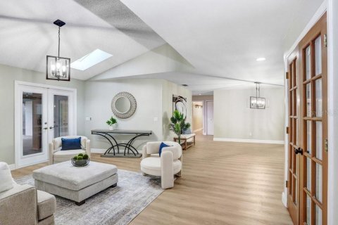 Villa ou maison à vendre à Tampa, Floride: 4 chambres, 216.18 m2 № 1911859 - photo 6