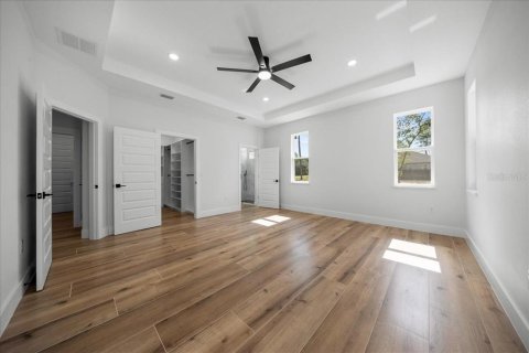 House in Ocala, Florida 4 bedrooms, 190.73 sq.m. № 2158055 - photo 18