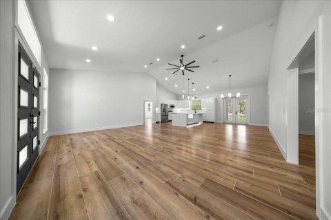House in Ocala, Florida 4 bedrooms, 190.73 sq.m. № 2158055 - photo 7