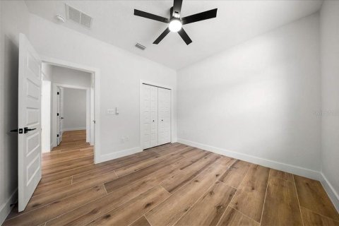 House in Ocala, Florida 4 bedrooms, 190.73 sq.m. № 2158055 - photo 25