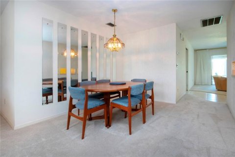 Casa en venta en Sun City Center, Florida, 2 dormitorios, 156.63 m2 № 1815300 - foto 10